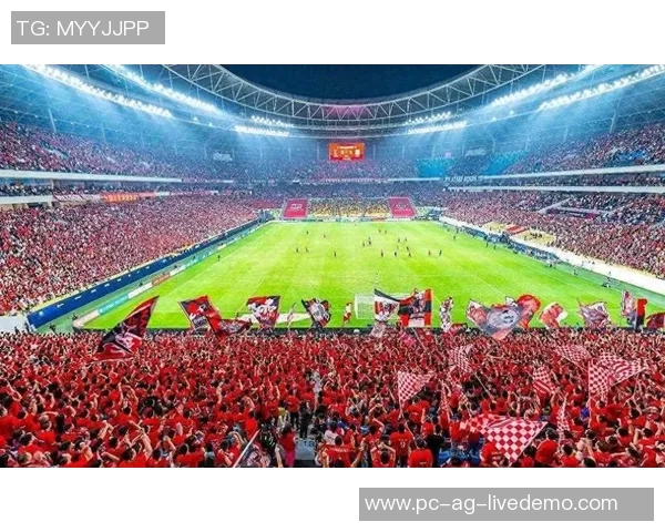 利物浦迎战门兴展现英超与德甲的巅峰对决激情四溢的足球盛宴即将开启 利物浦迎战门兴展现英超与德甲的巅峰对决激情四溢的足球盛宴即将开启